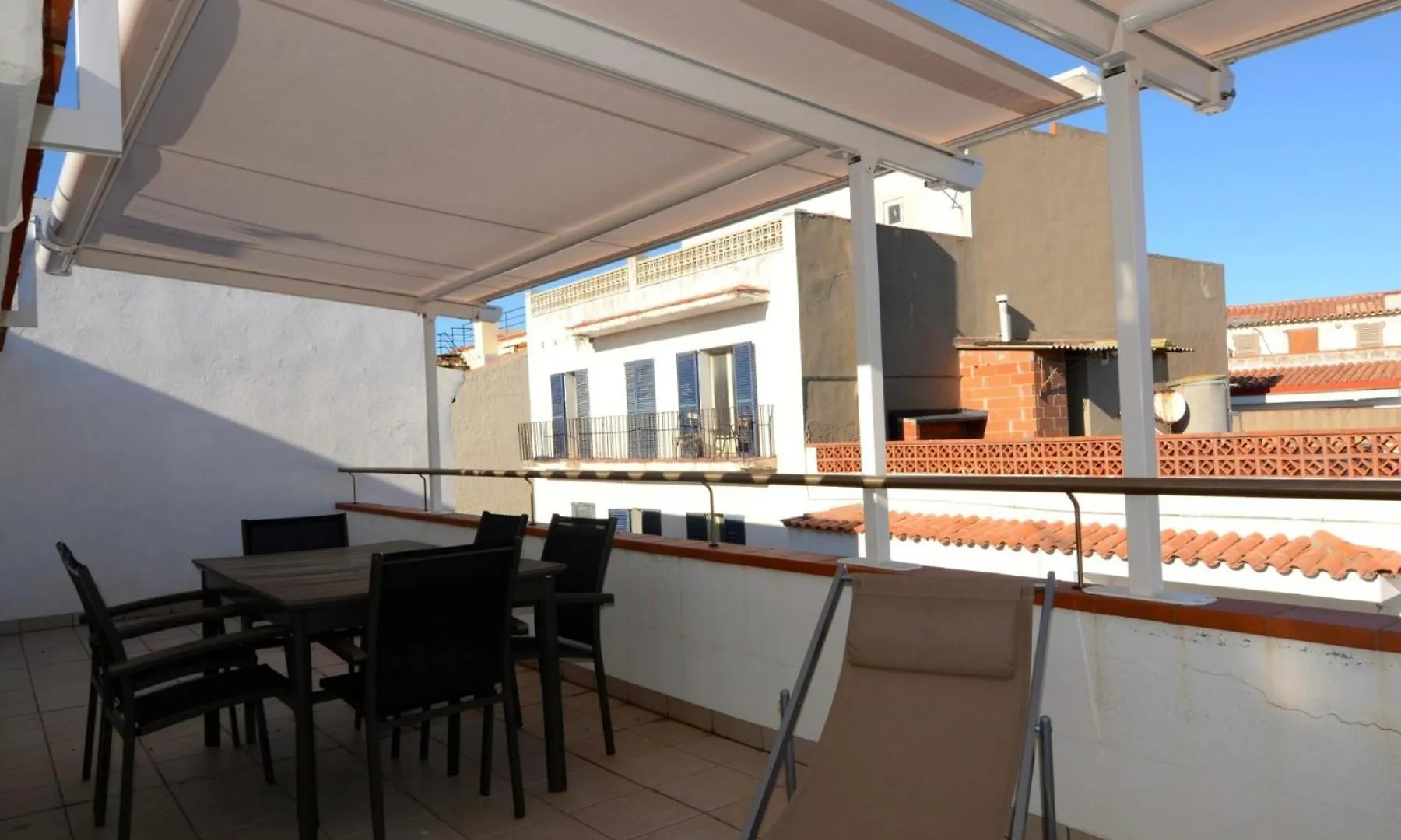 Gracia - Apartamentos L' Escala